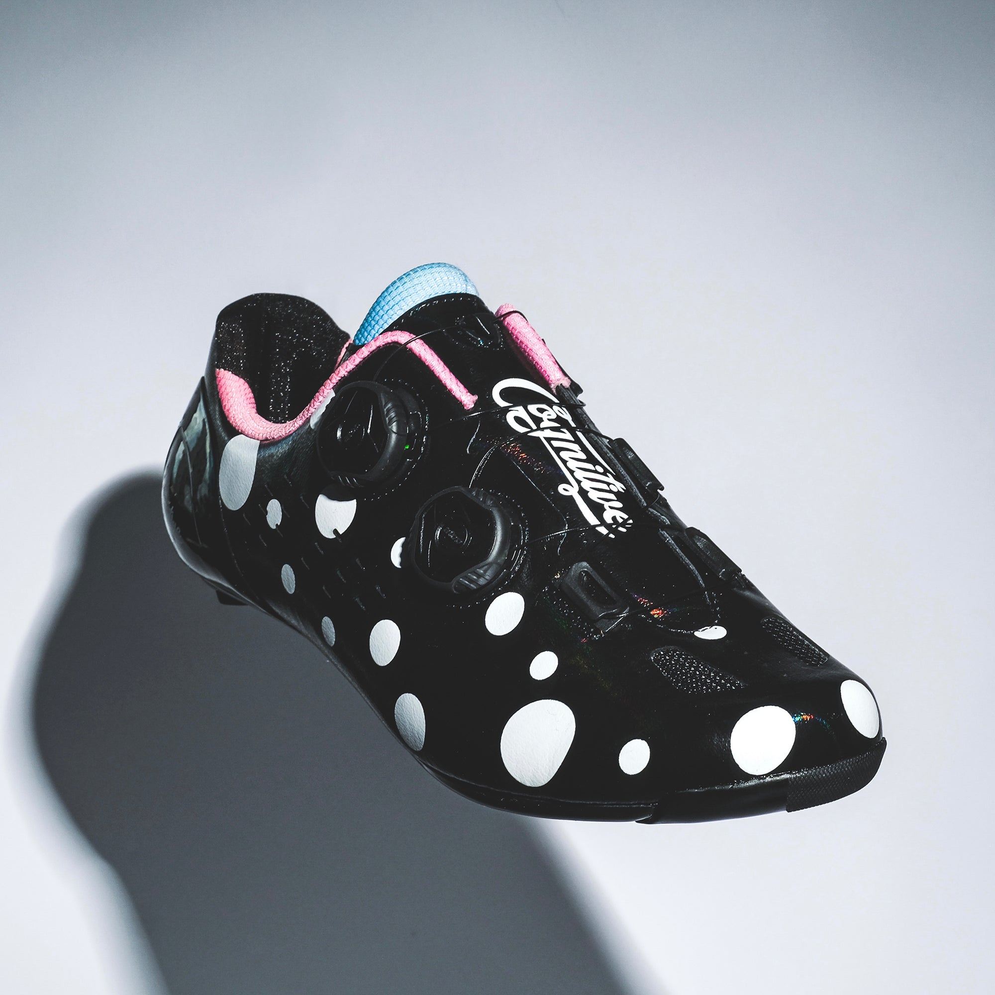 Pink cycling online shoes